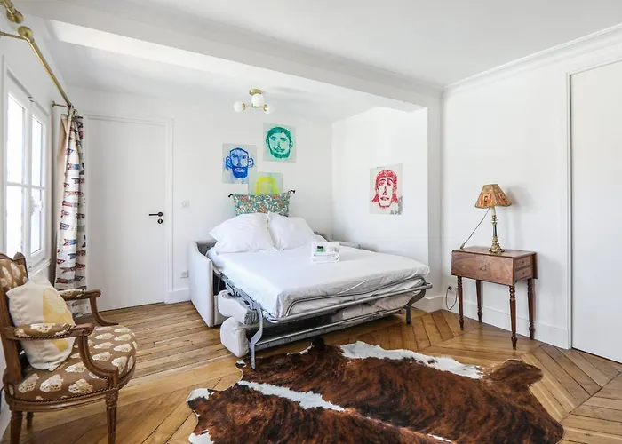 Appartement Artists' On The Roofs Of Montmartre - Welkeys